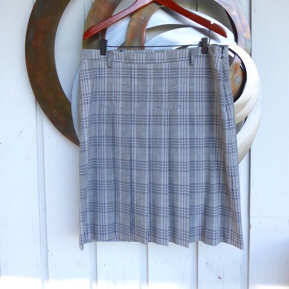 Vintage Tweed Pleated Skirt, Size 14 - Picture 1 of 3